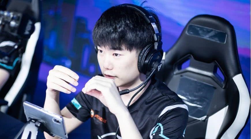 为什么打者挥棒失利后习惯性检查球棒表面是否有新的木纤维裂痕